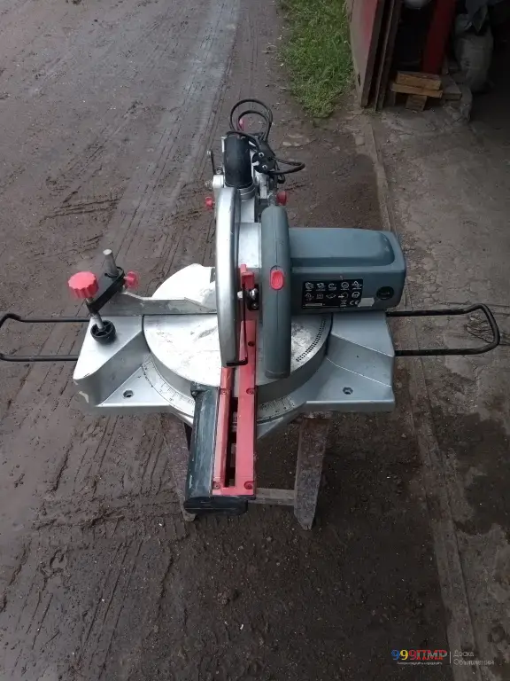 продам торцевую пилу